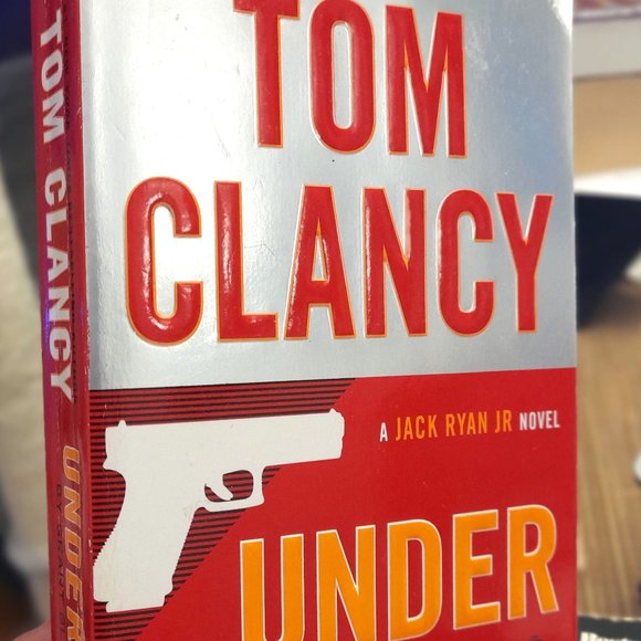 Set of 5 Tom Clancy Paperback Novels - Picture 7 of 11